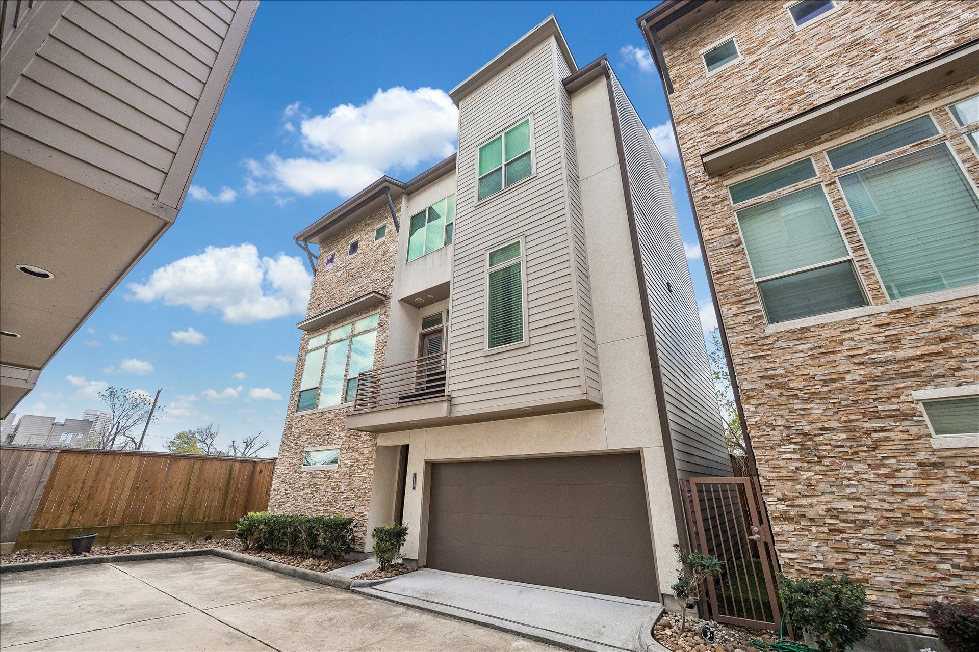 1427 Wagner Street, Houston, TX 77007 1427 Wagner Street, Houston, TX 77007