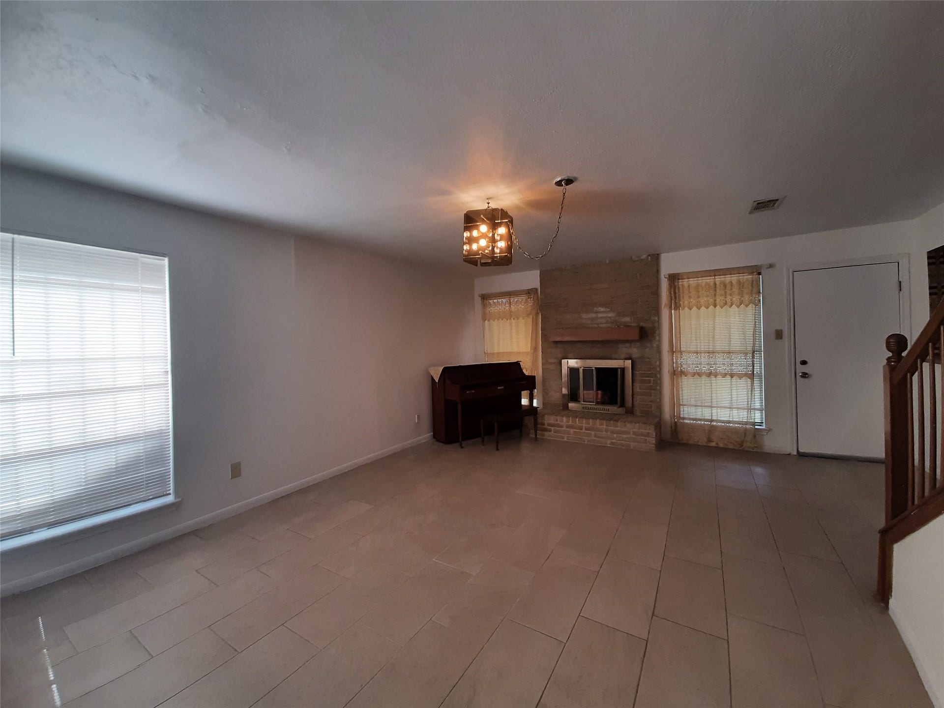 6405 Teal Run Drive, Houston, TX 77035 6405 Teal Run Drive, Houston, TX 77035