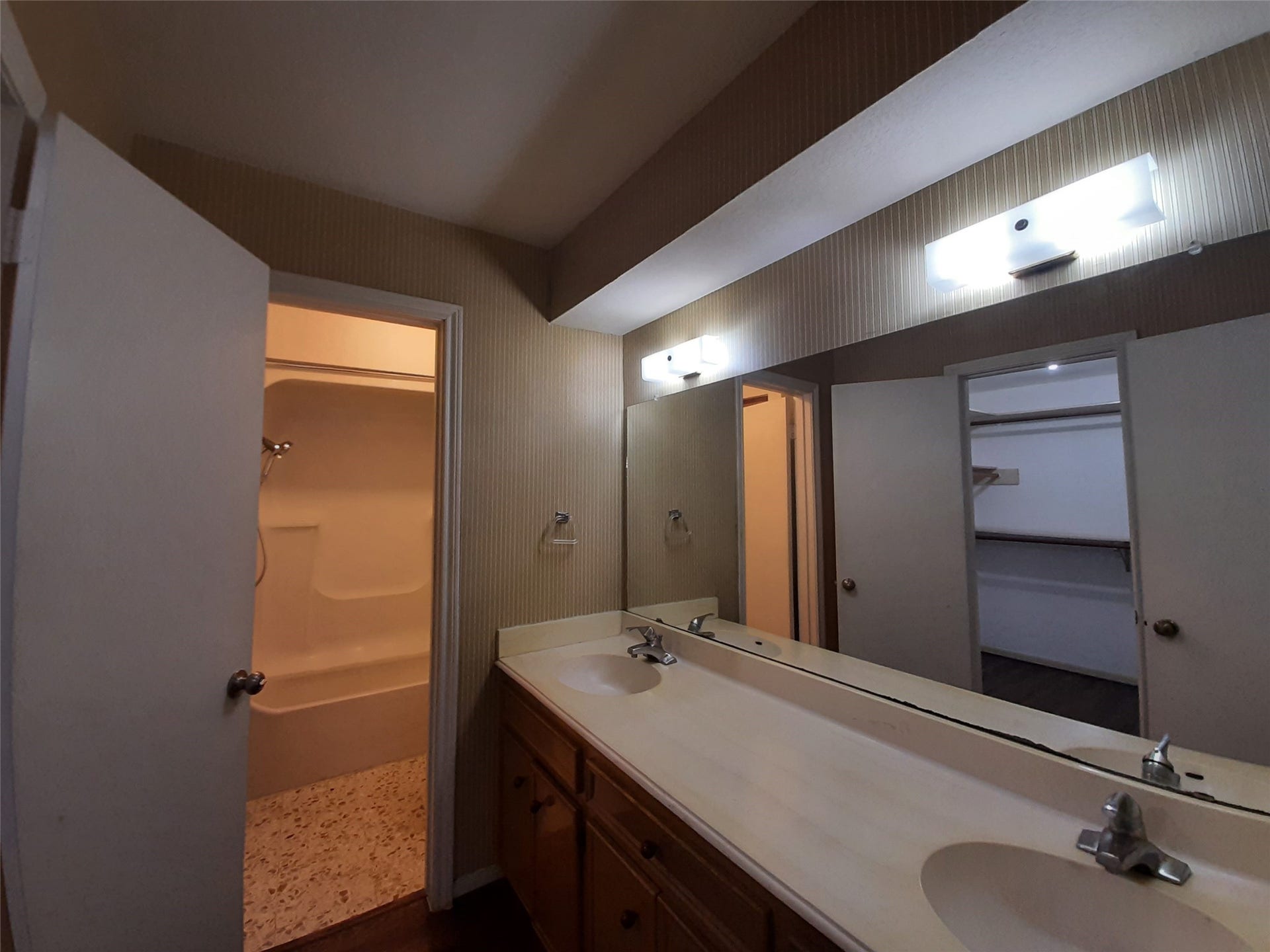 6405 Teal Run Drive, Houston, TX 77035 6405 Teal Run Drive, Houston, TX 77035