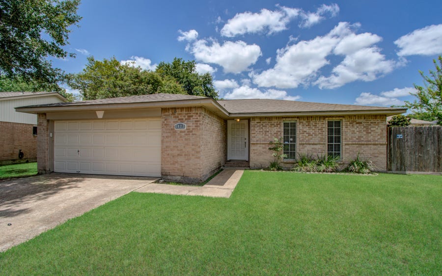 Property photo for 1823 Pewter Court, Katy, TX