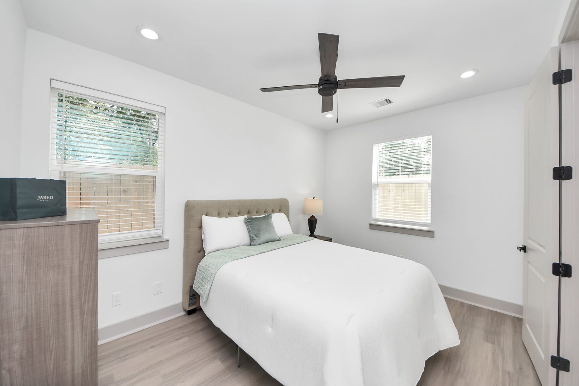 5305 Kindred Garden Lane, Houston, TX 77091