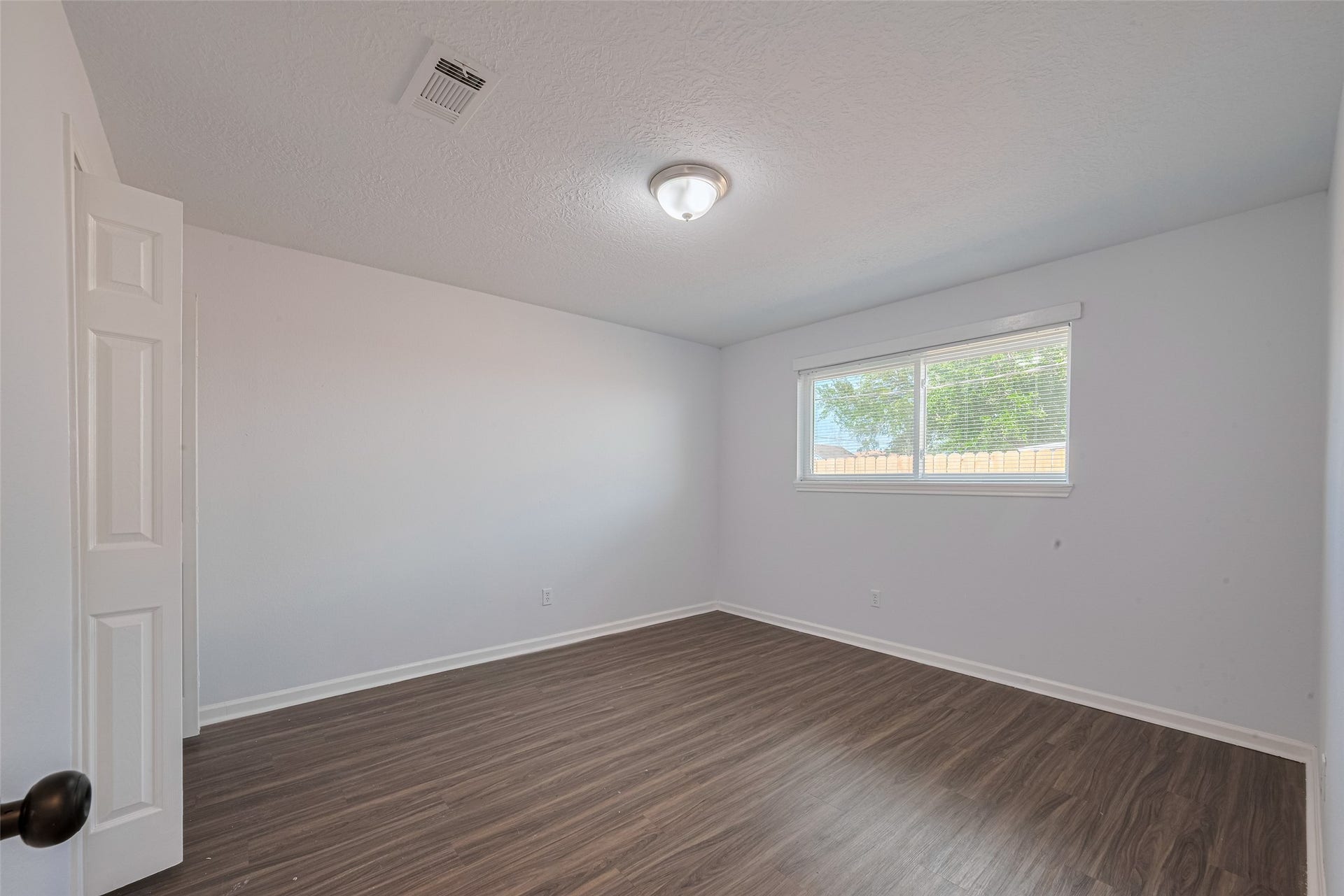 7926 Jonquil Drive, Texas City, TX 77591 7926 Jonquil Drive, Texas City, TX 77591