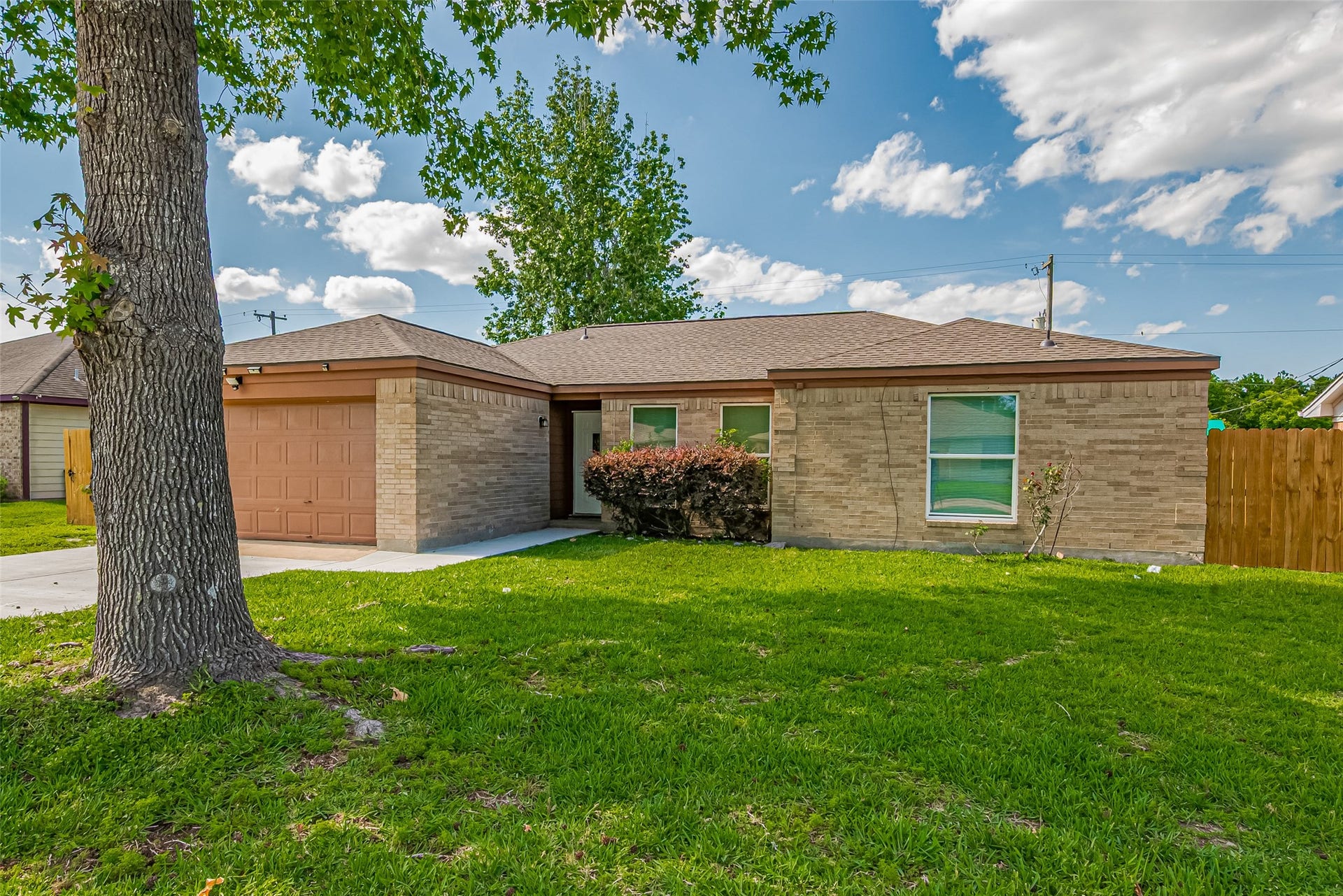 7926 Jonquil Drive, Texas City, TX 77591 7926 Jonquil Drive, Texas City, TX 77591