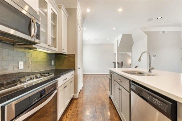 805 W 23rd Street, #B, Houston, TX 77008 805 W 23rd Street, #B, Houston, TX 77008