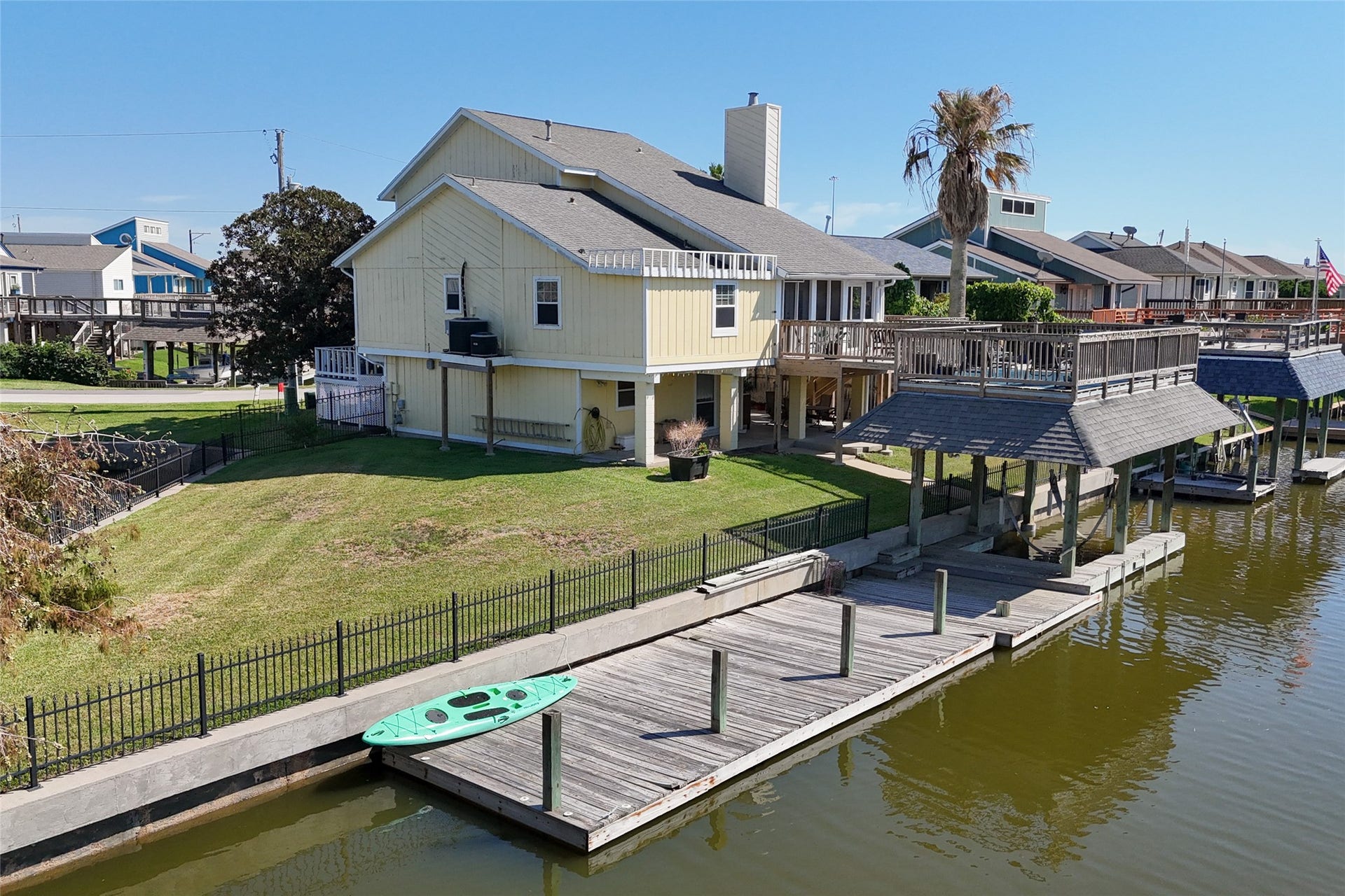 1 N Pelican Street, La Marque, TX 77568 1 N Pelican Street, La Marque, TX 77568