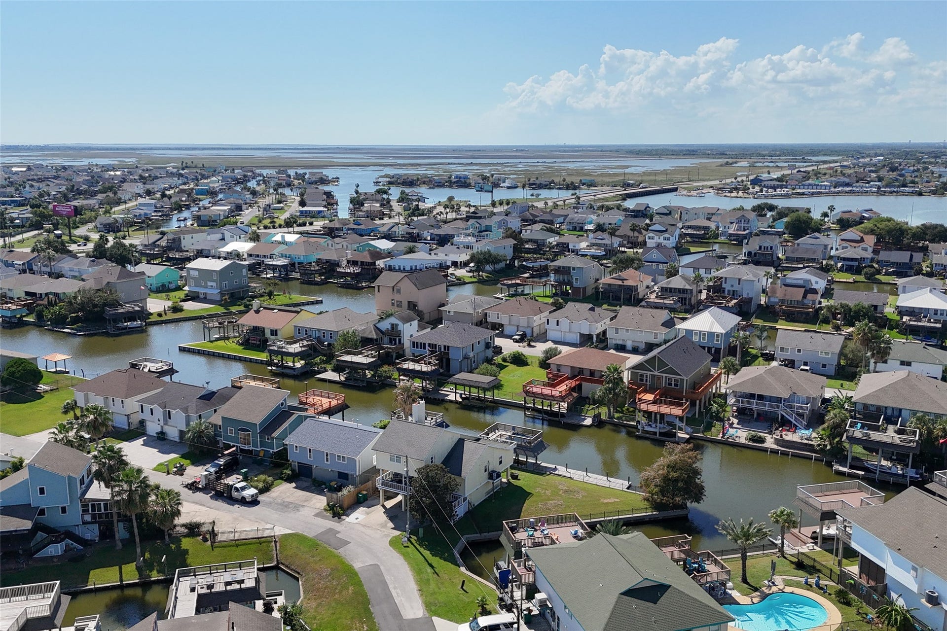 1 N Pelican Street, La Marque, TX 77568 1 N Pelican Street, La Marque, TX 77568