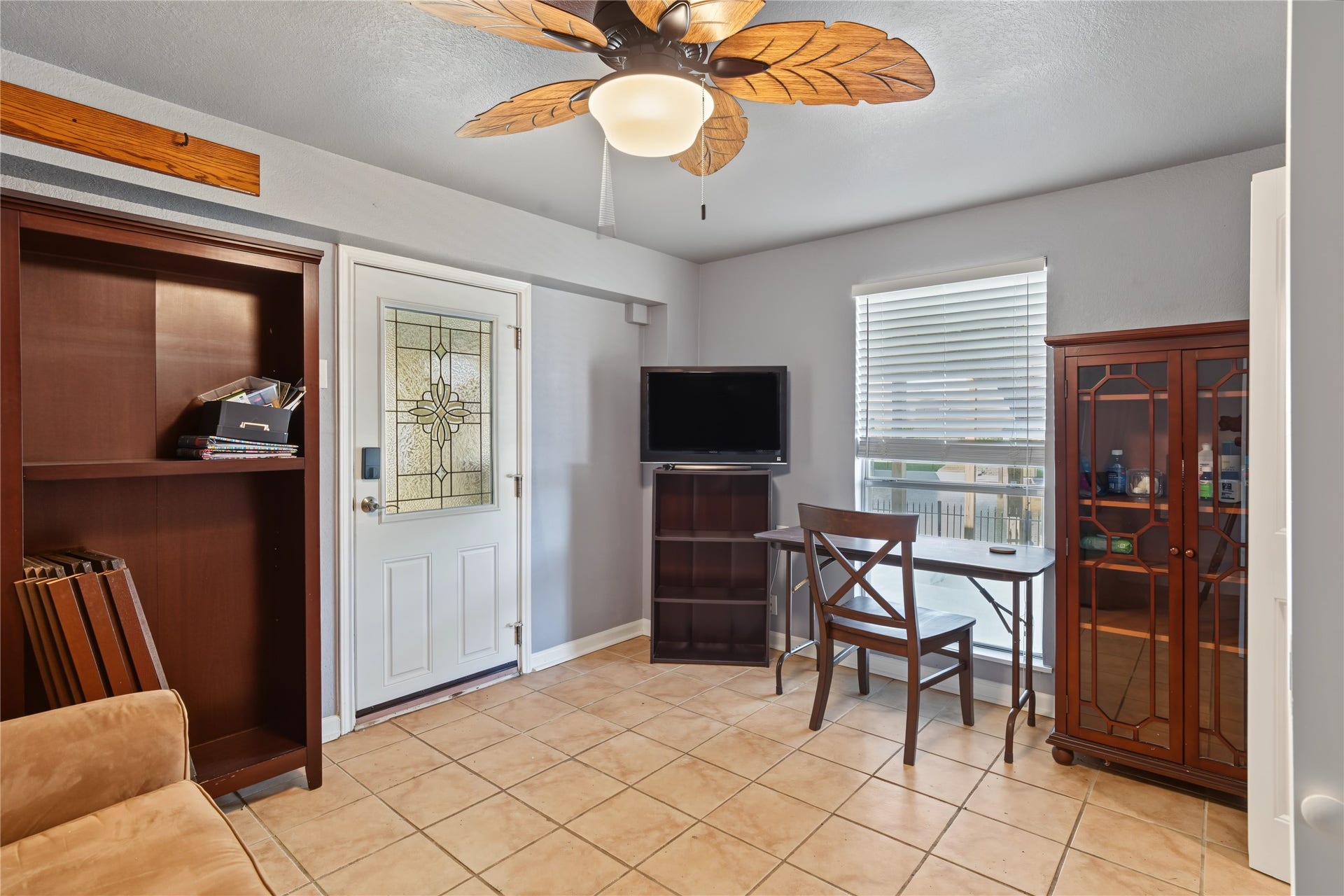 1 N Pelican Street, La Marque, TX 77568 1 N Pelican Street, La Marque, TX 77568