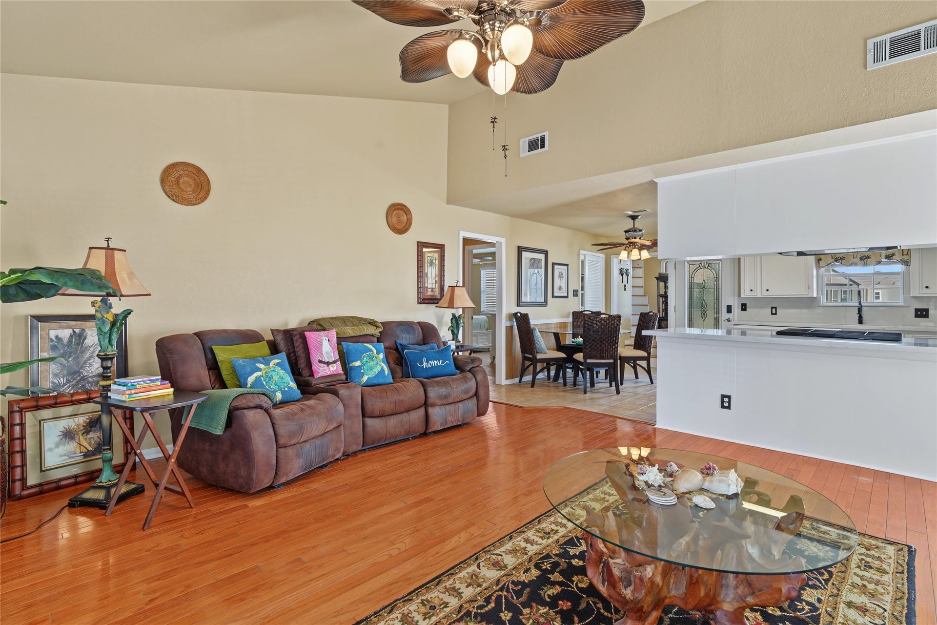 1 N Pelican Street, La Marque, TX 77568 1 N Pelican Street, La Marque, TX 77568