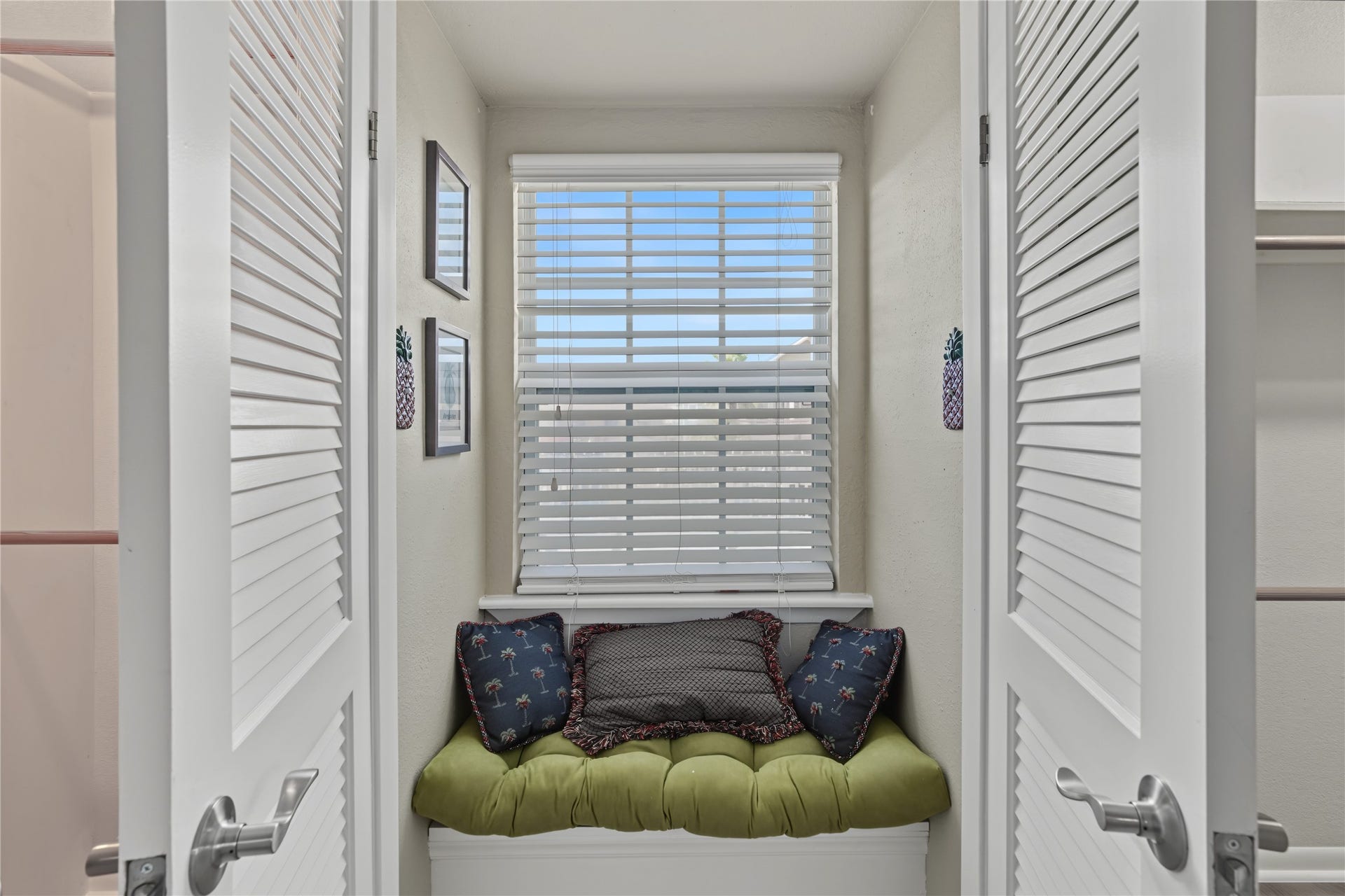 1 N Pelican Street, La Marque, TX 77568 1 N Pelican Street, La Marque, TX 77568