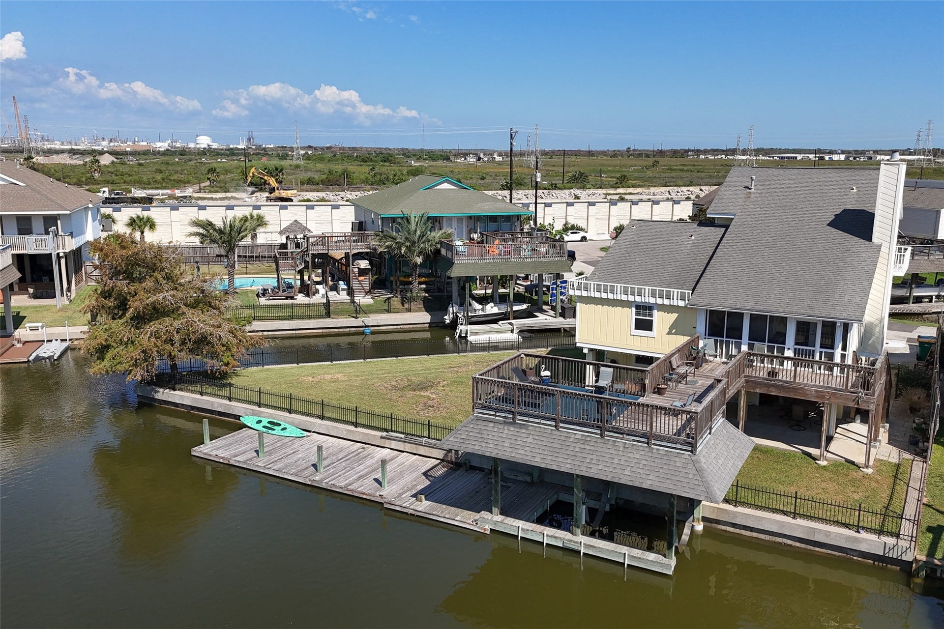 1 N Pelican Street, La Marque, TX 77568 1 N Pelican Street, La Marque, TX 77568