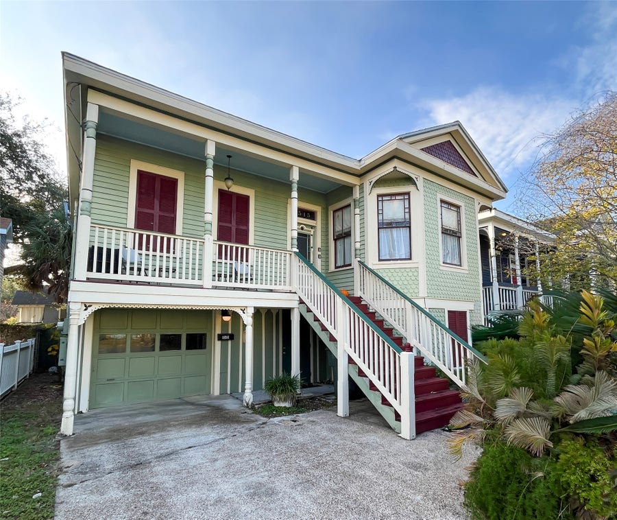 Property photo for 1515 33rd Street, Galveston, TX