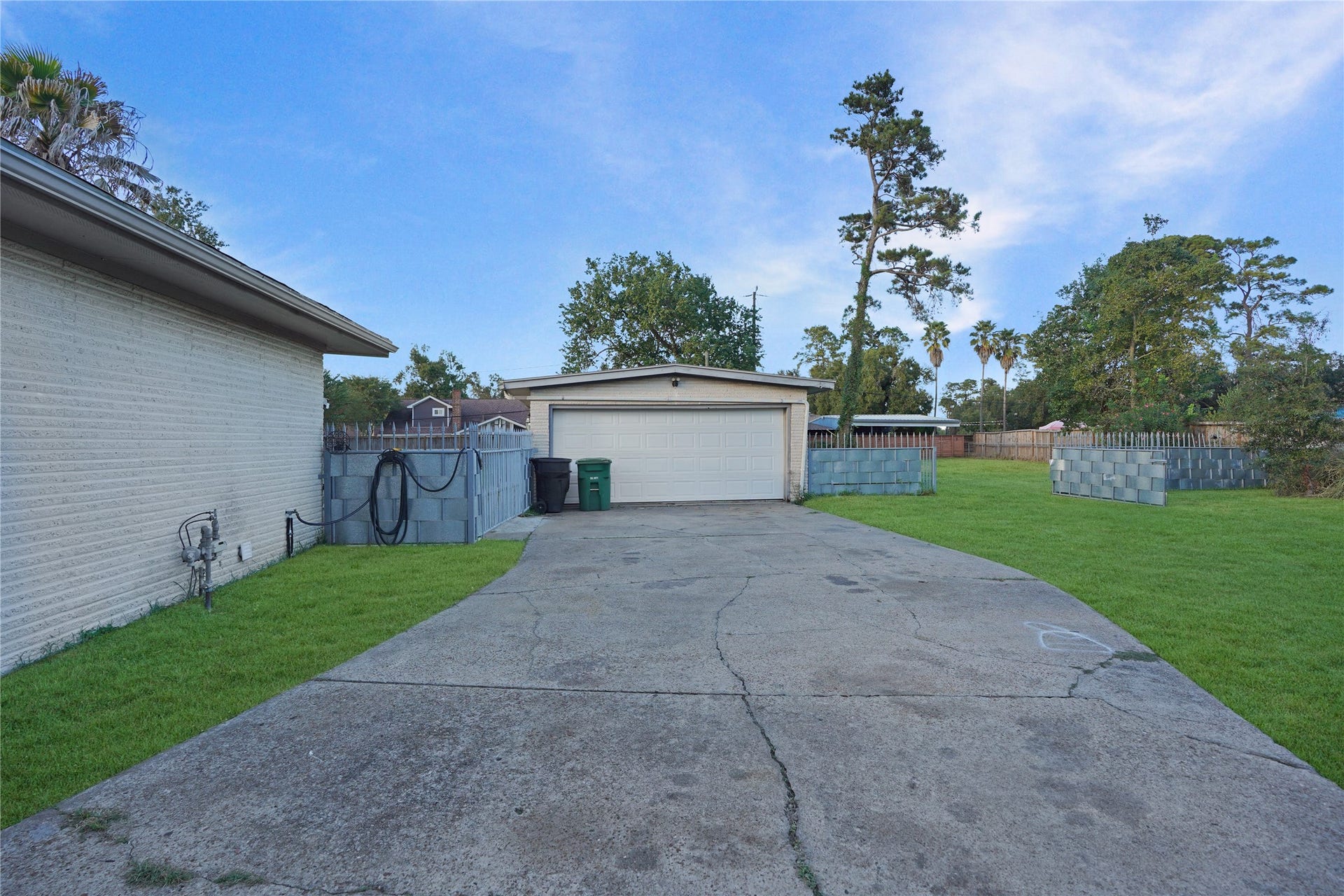 12719 Tammarack Drive, Houston, TX 77013 12719 Tammarack Drive, Houston, TX 77013
