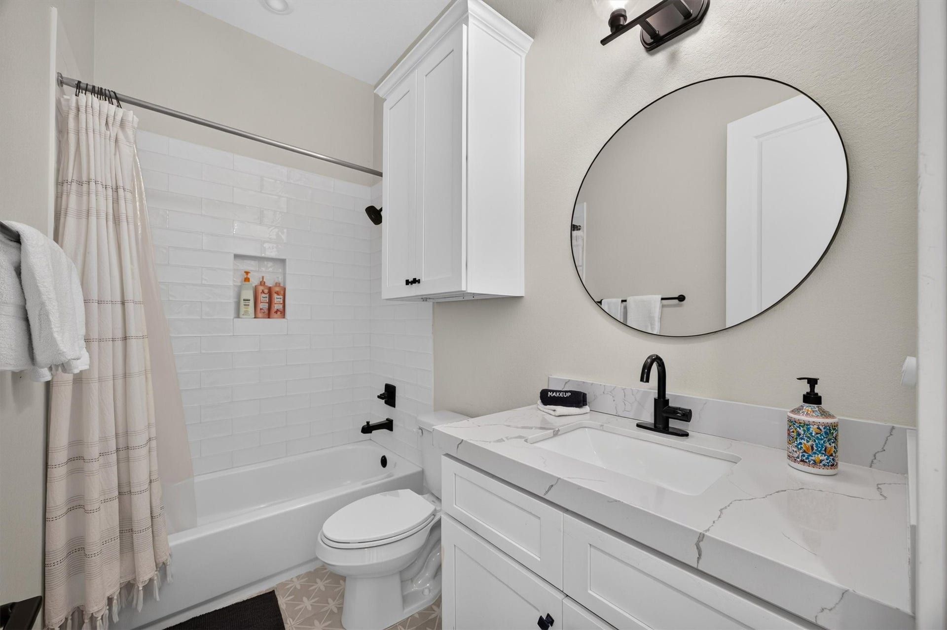 4207 Kent Drive, Galveston, TX 77554 4207 Kent Drive, Galveston, TX 77554