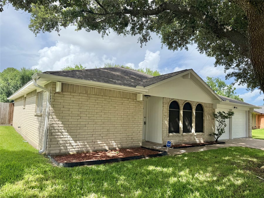 Property photo for 8306 Bee Meadow Lane, Houston, TX