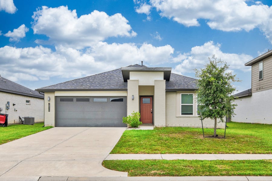 Property photo for 28926 Yachting Point Lane, Katy, TX