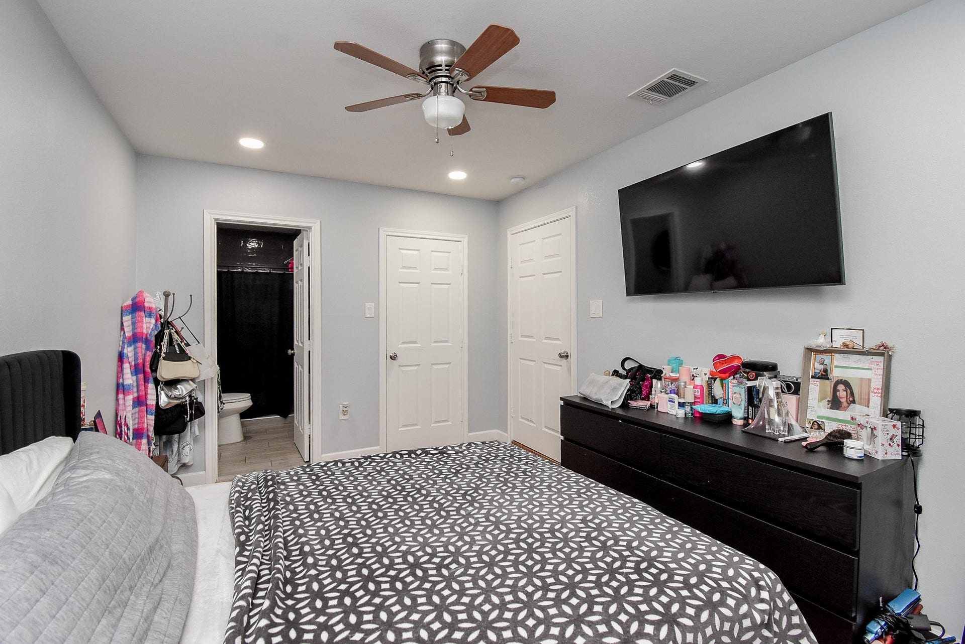 2605 Rosemead Drive, Pasadena, TX 77506 2605 Rosemead Drive, Pasadena, TX 77506