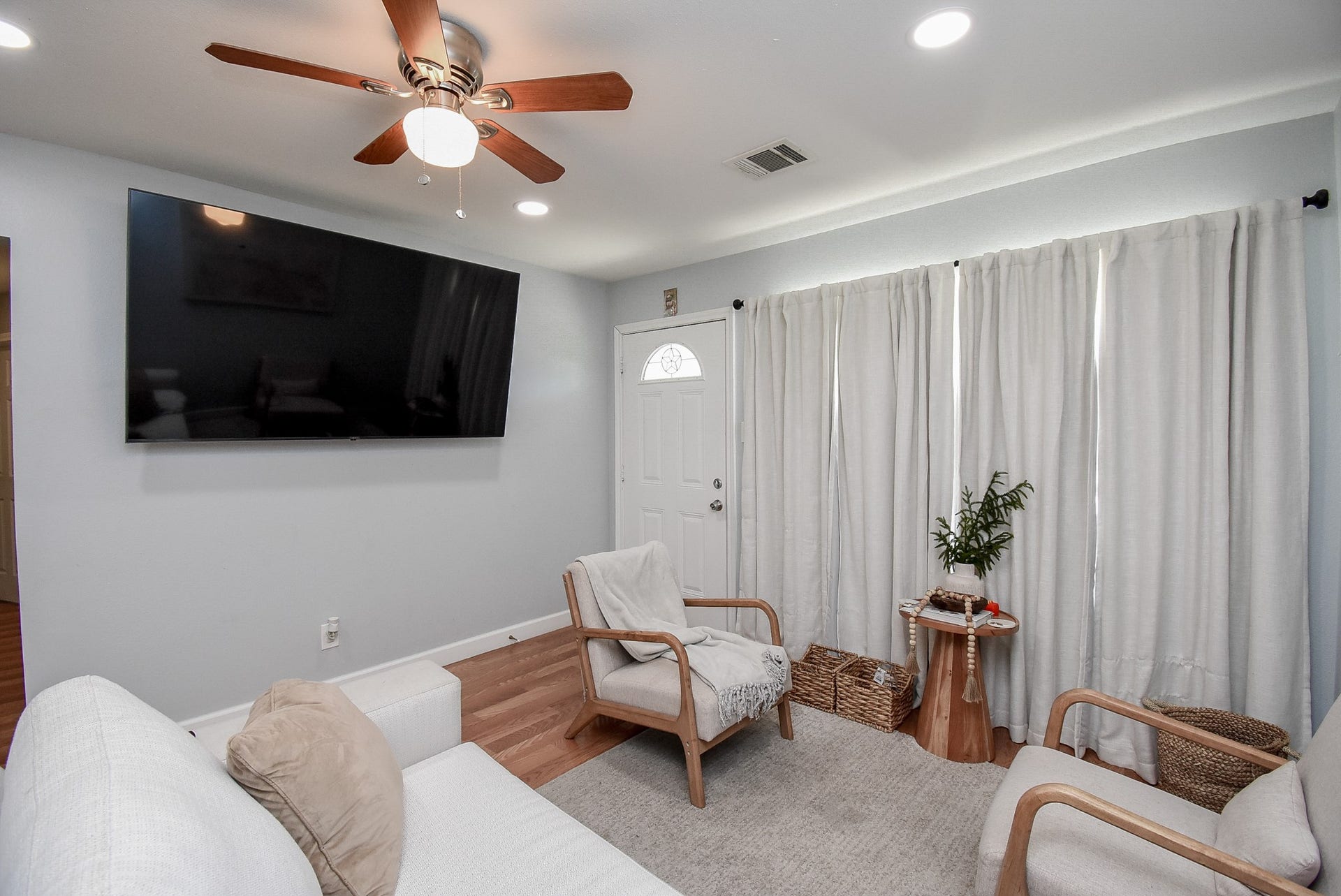 2605 Rosemead Drive, Pasadena, TX 77506 2605 Rosemead Drive, Pasadena, TX 77506