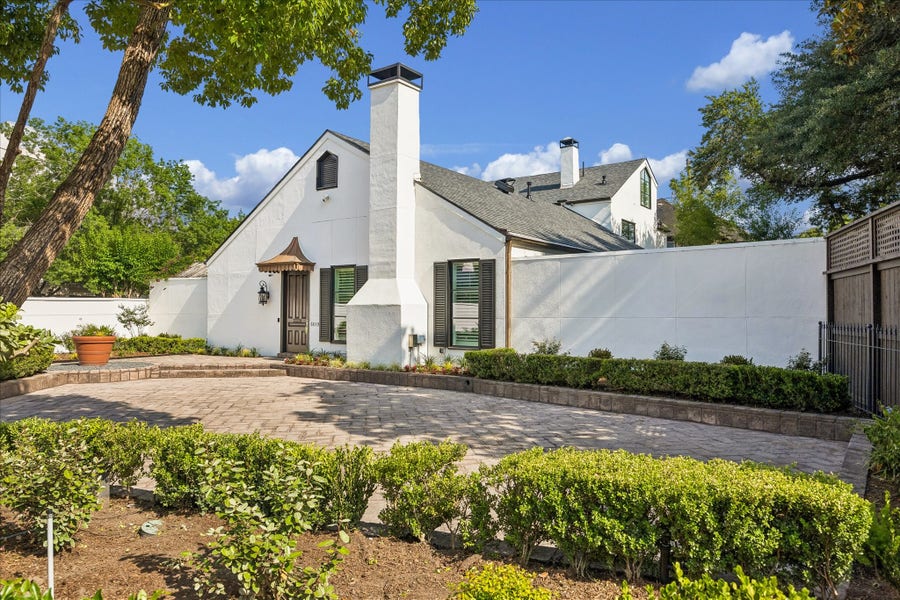 Property photo for 6019 Camellia Street, Houston, TX