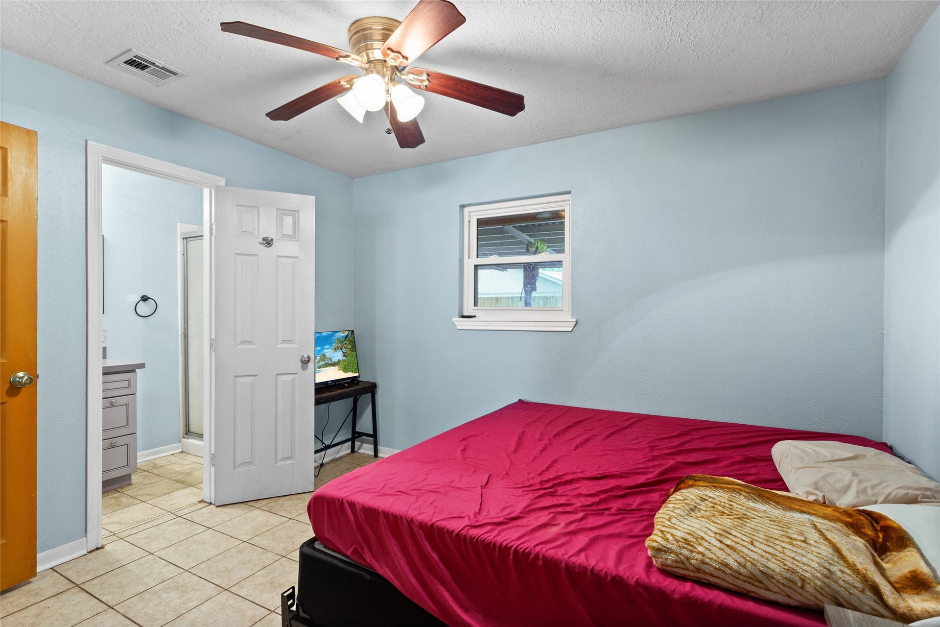 5000 Cedar Creek Drive, Dickinson, TX 77539 5000 Cedar Creek Drive, Dickinson, TX 77539