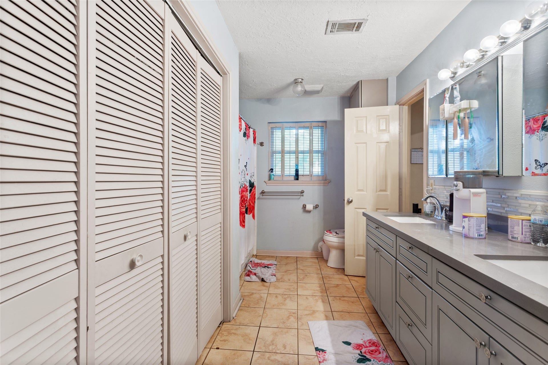 5000 Cedar Creek Drive, Dickinson, TX 77539 5000 Cedar Creek Drive, Dickinson, TX 77539