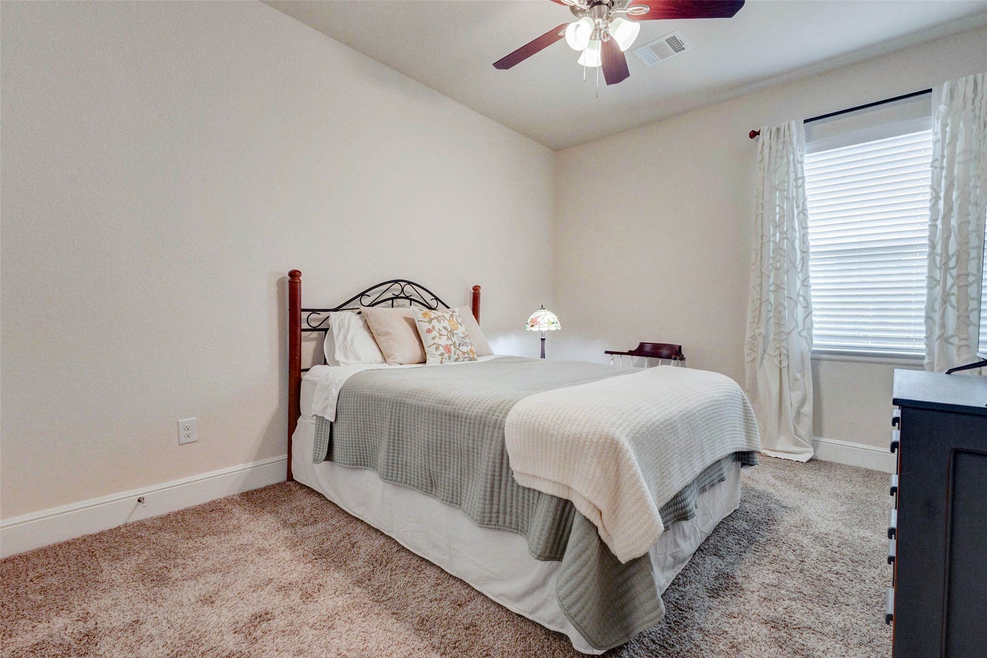 1818 Regent Mill Drive, Missouri City, TX 77459