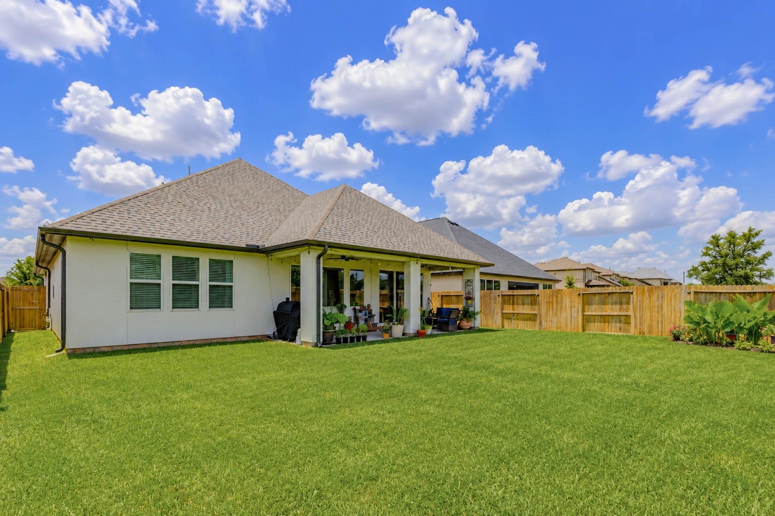 1818 Regent Mill Drive, Missouri City, TX 77459