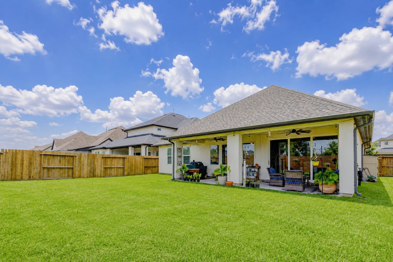 1818 Regent Mill Drive, Missouri City, TX 77459