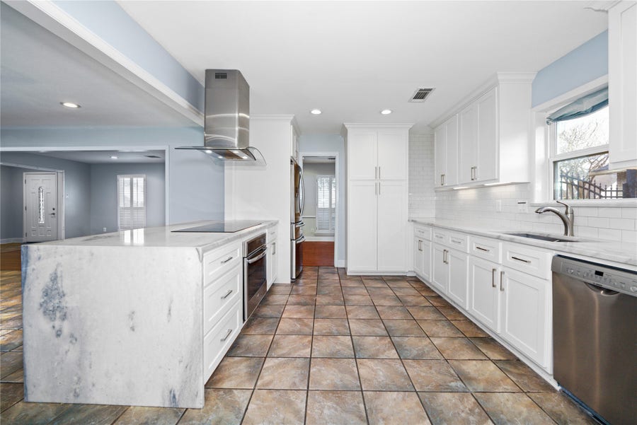 Property photo for 3415 Freshmeadows Drive, Houston, TX