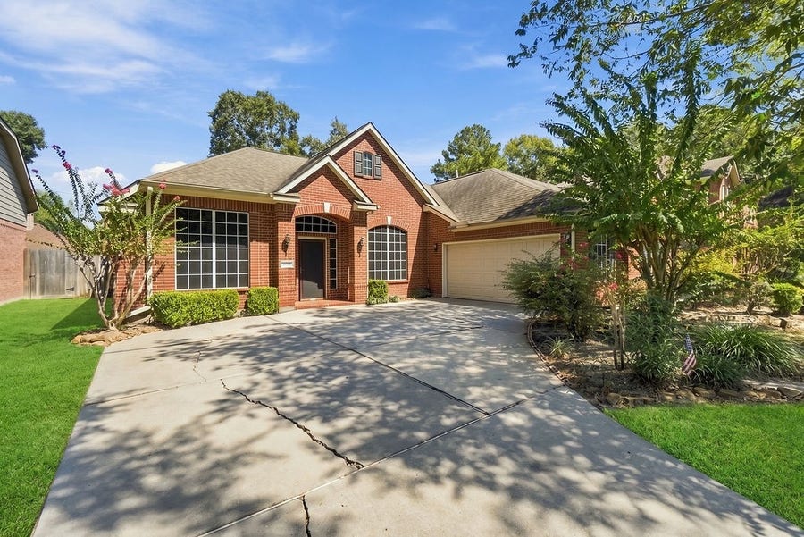 Property photo for 3210 Silverberry Trail, Kingwood, TX