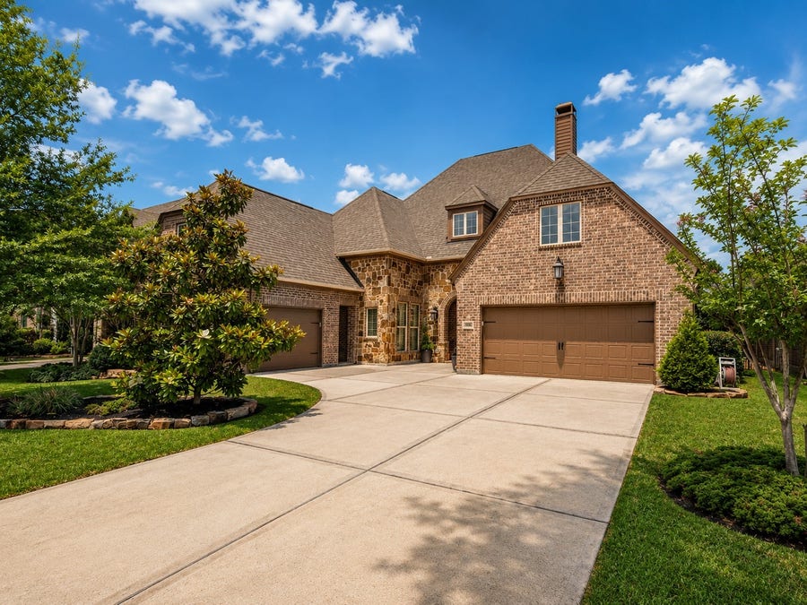 Property photo for 105 Golden Bush Place, Montgomery, TX