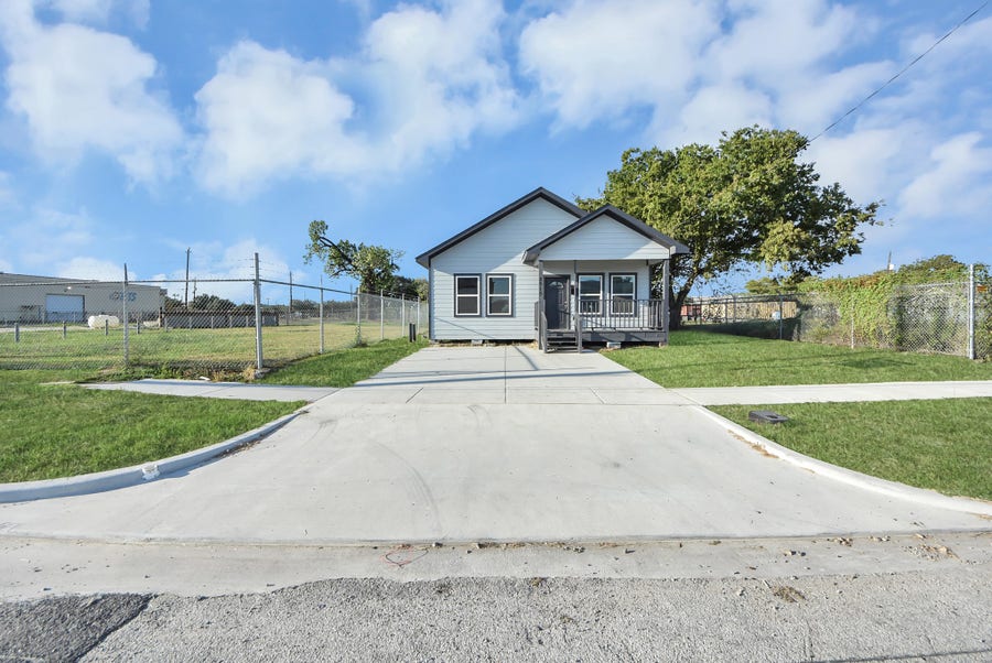 Property photo for 8215 La Porte Road, Houston, TX
