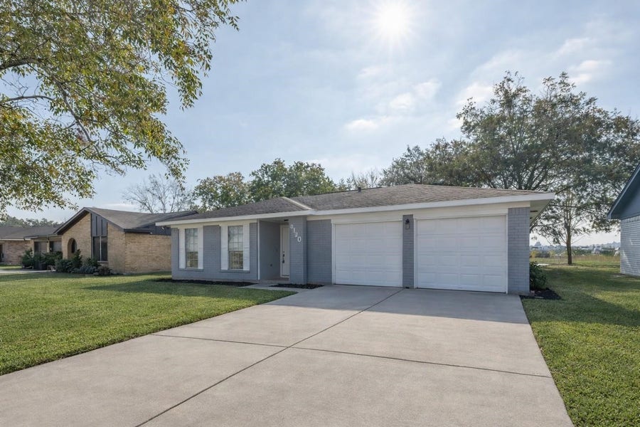 Property photo for 3120 Royal Street, Baytown, TX