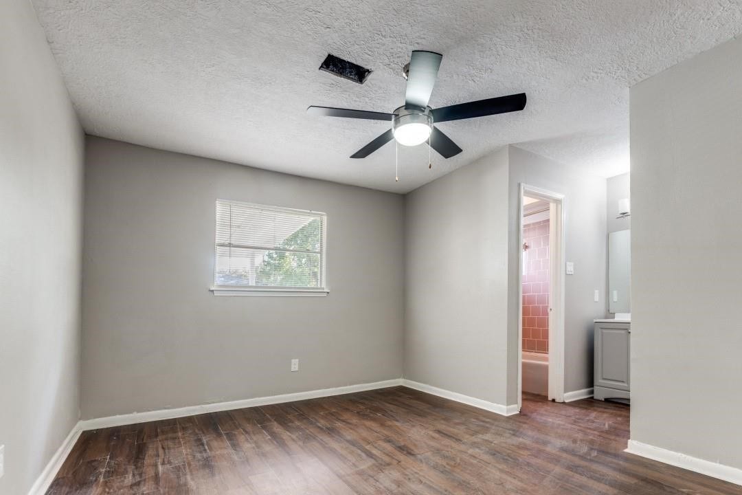 3120 Royal Street, Baytown, TX 77521
