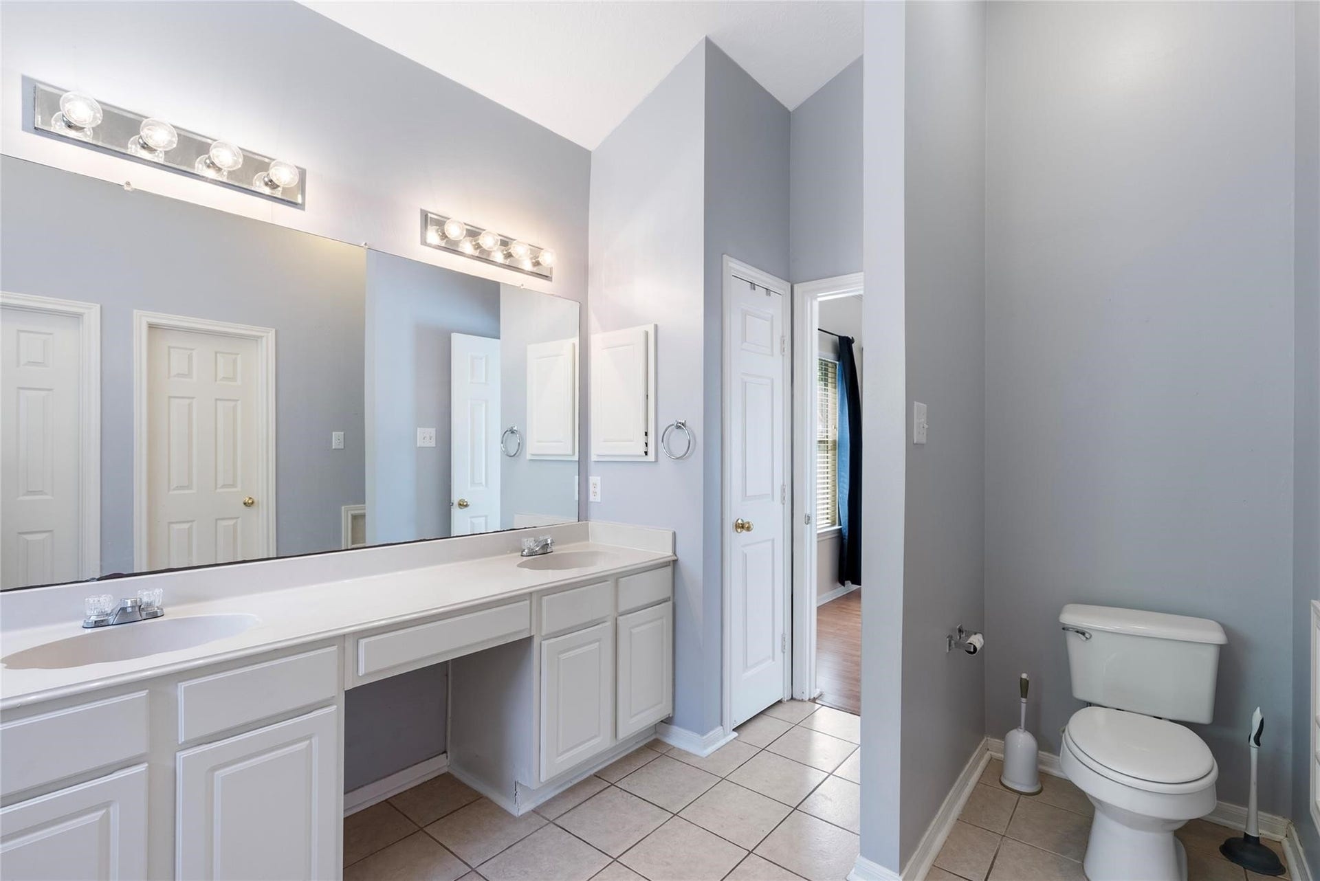 807 Presley Way, Sugar Land, TX 77479 807 Presley Way, Sugar Land, TX 77479