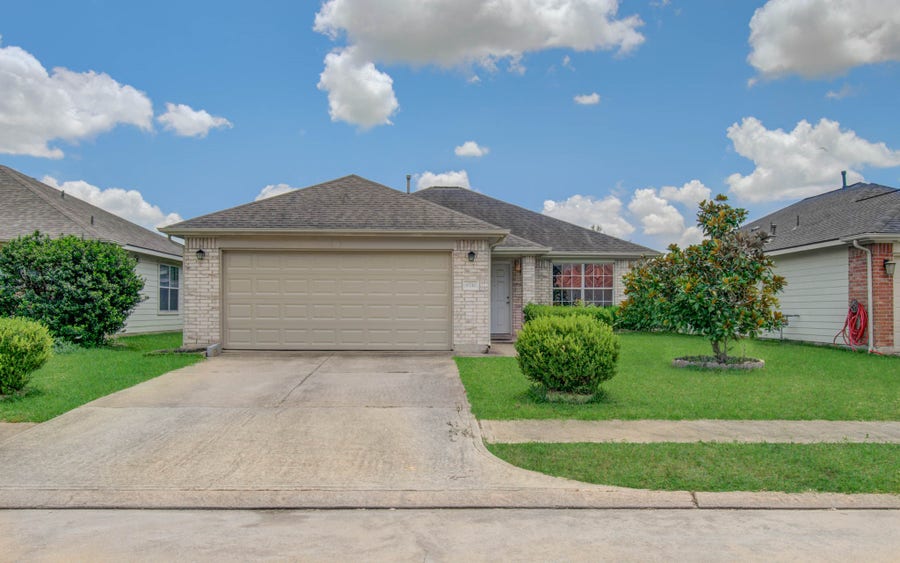 Property photo for 6710 Wellington Meadows Drive, Katy, TX