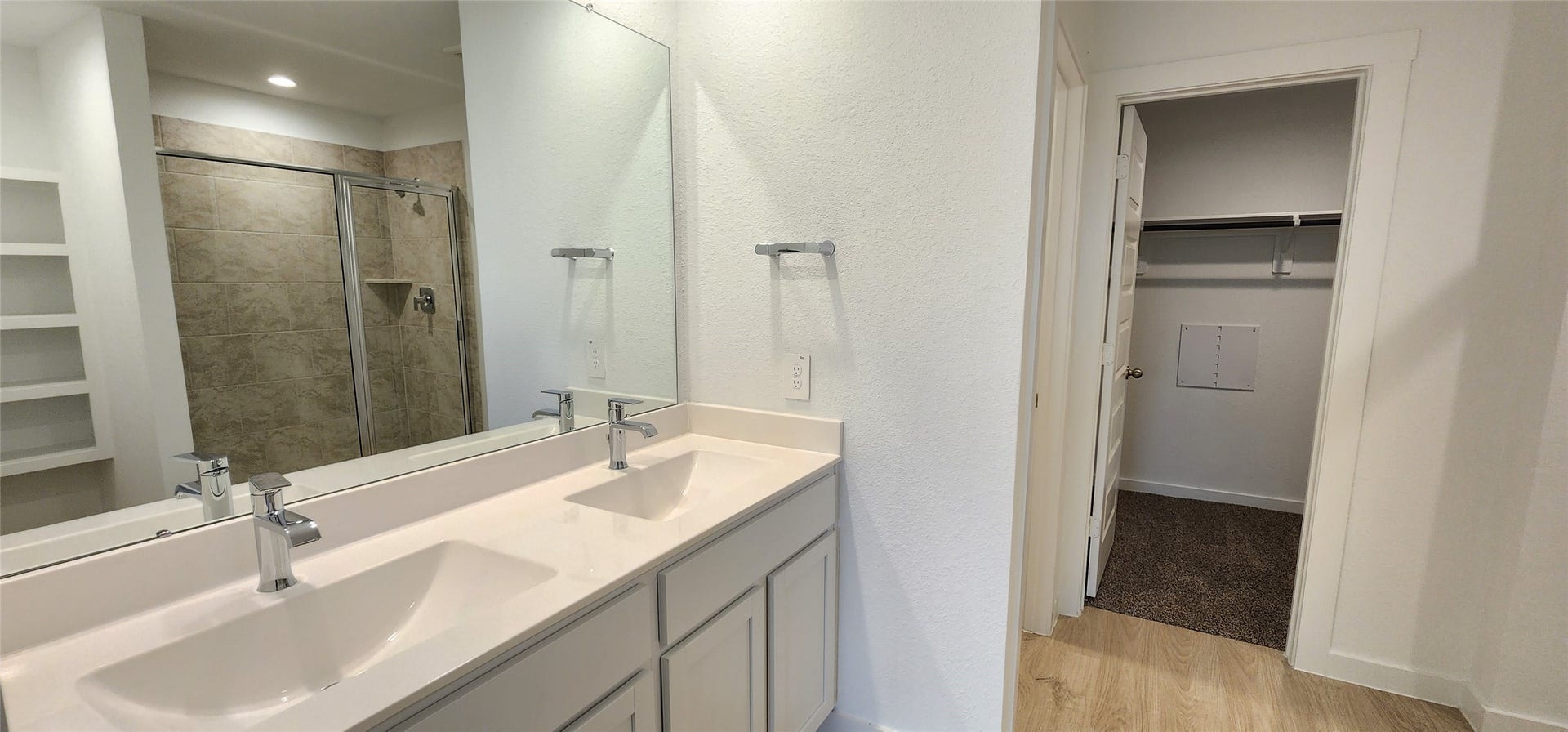 3318 Boothby Bay Lane, Fulshear, TX 77441 Master Bathroom