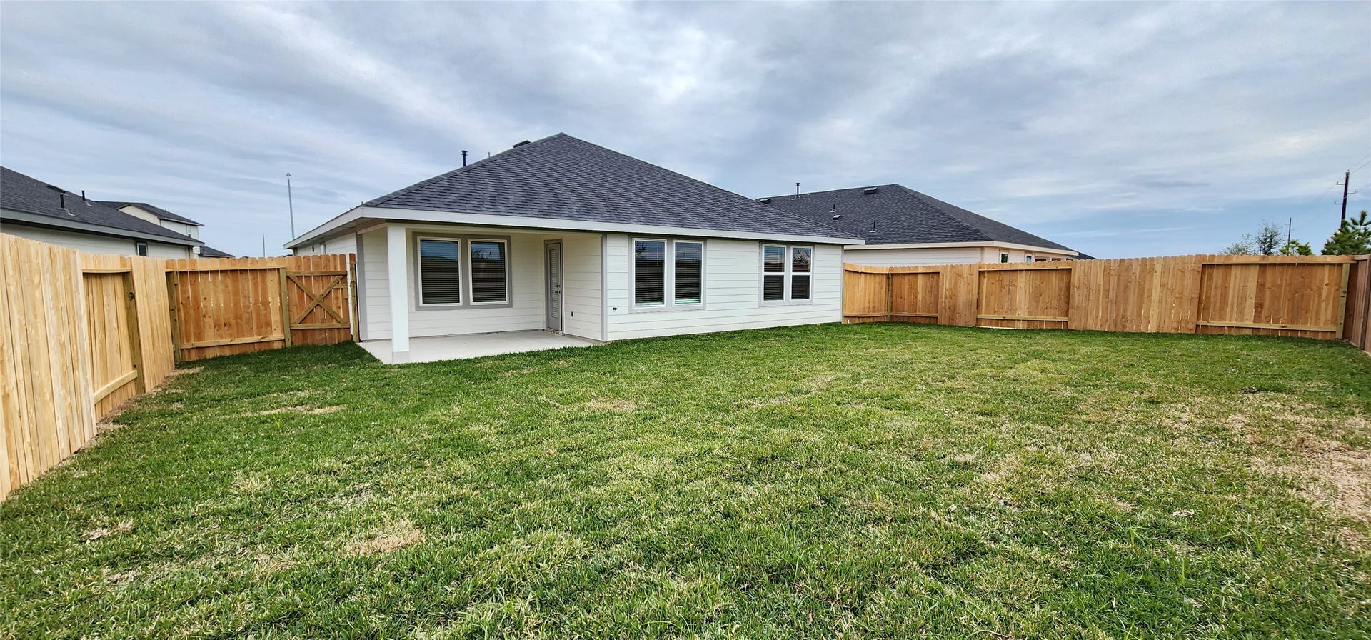 3318 Boothby Bay Lane, Fulshear, TX 77441 Backyard and covered patio