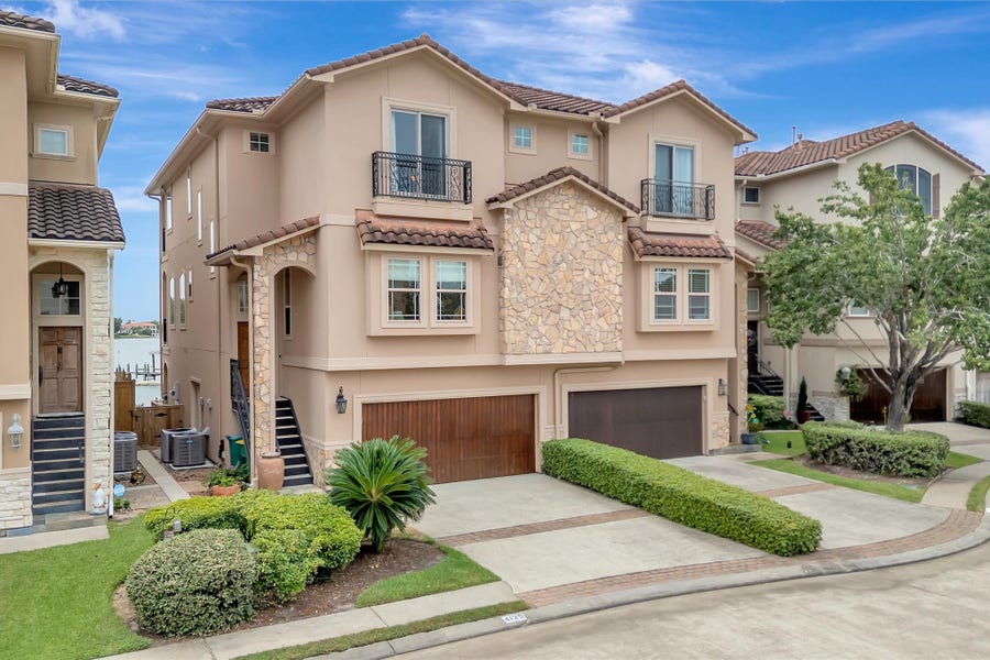 Property photo for 4125 Boardwalk Boulevard, Seabrook, TX