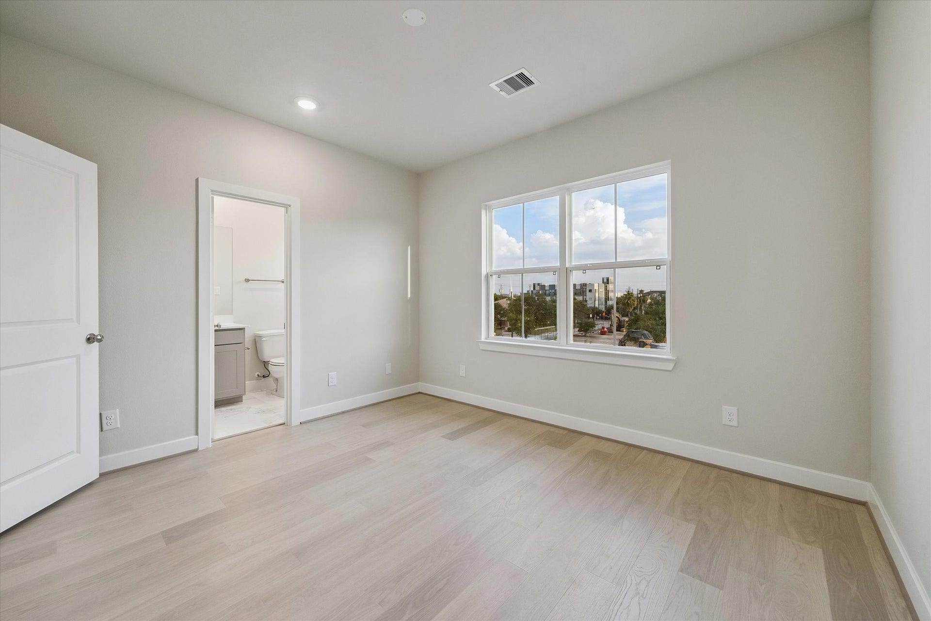 3119 Hicks Street, Houston, TX 77007 3119 Hicks Street, Houston, TX 77007