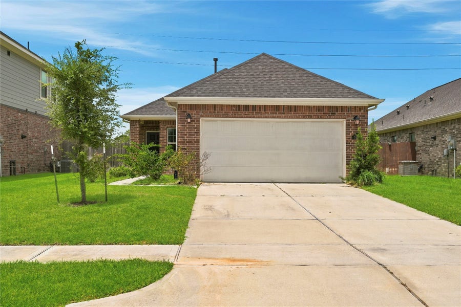Property photo for 7422 French Quarter Court, Fulshear, TX