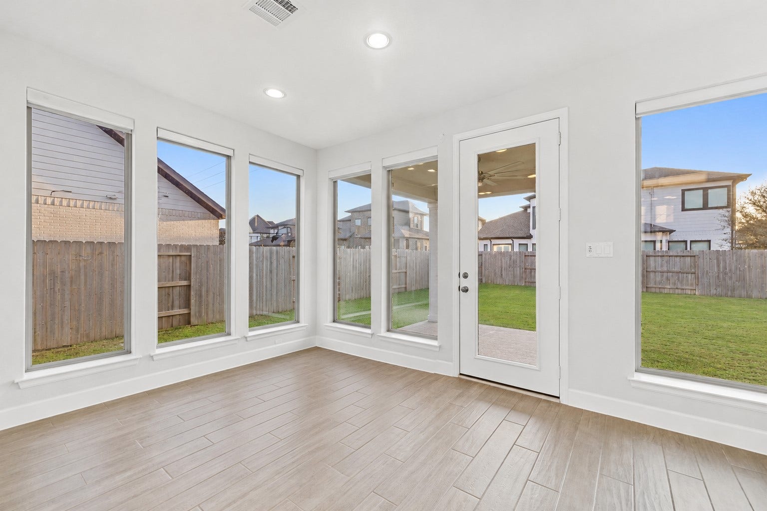 4823 Parkgate Avenue, Fulshear, TX 77441