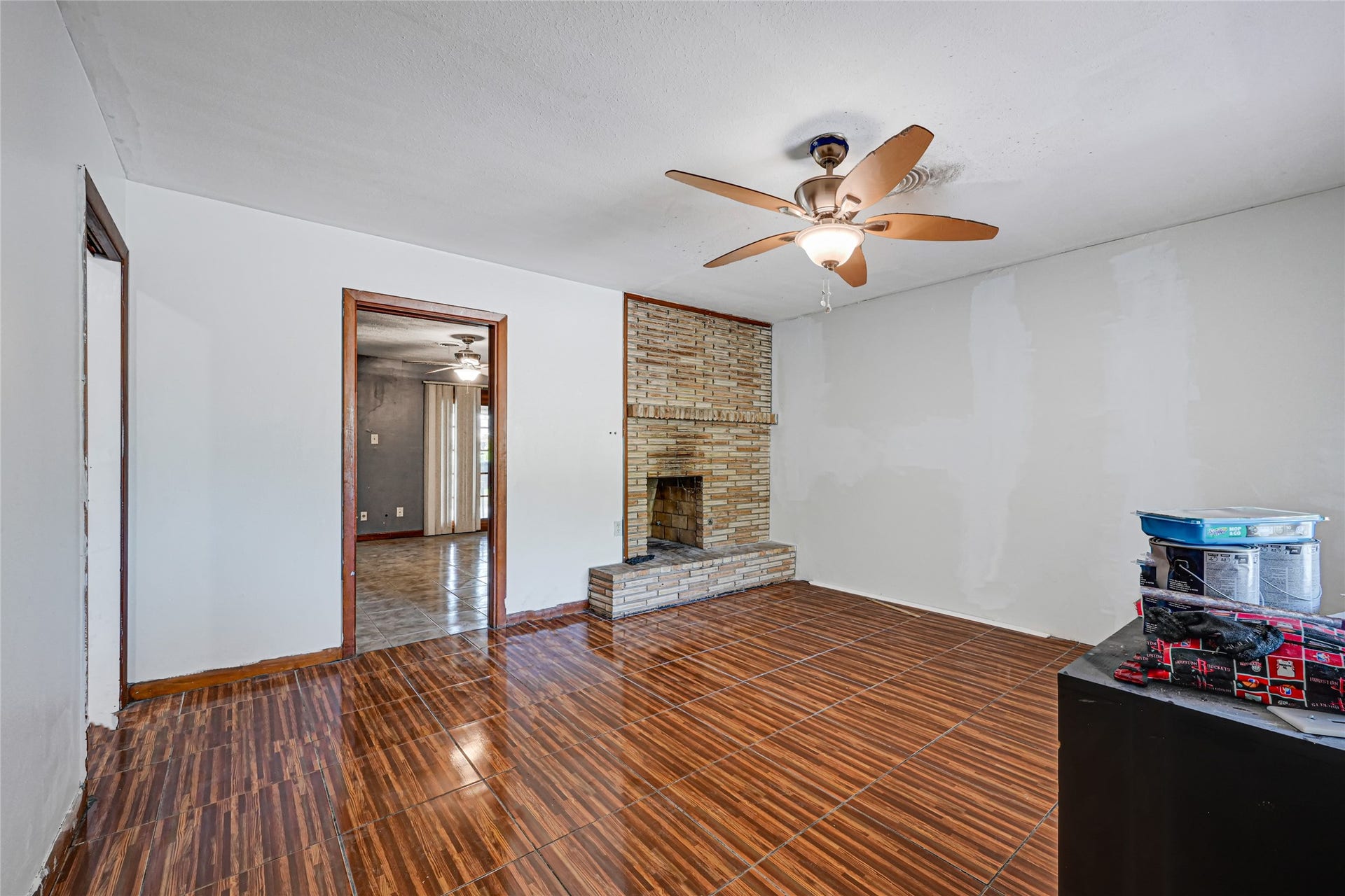 709 Queens Road, Pasadena, TX 77502 709 Queens Road, Pasadena, TX 77502