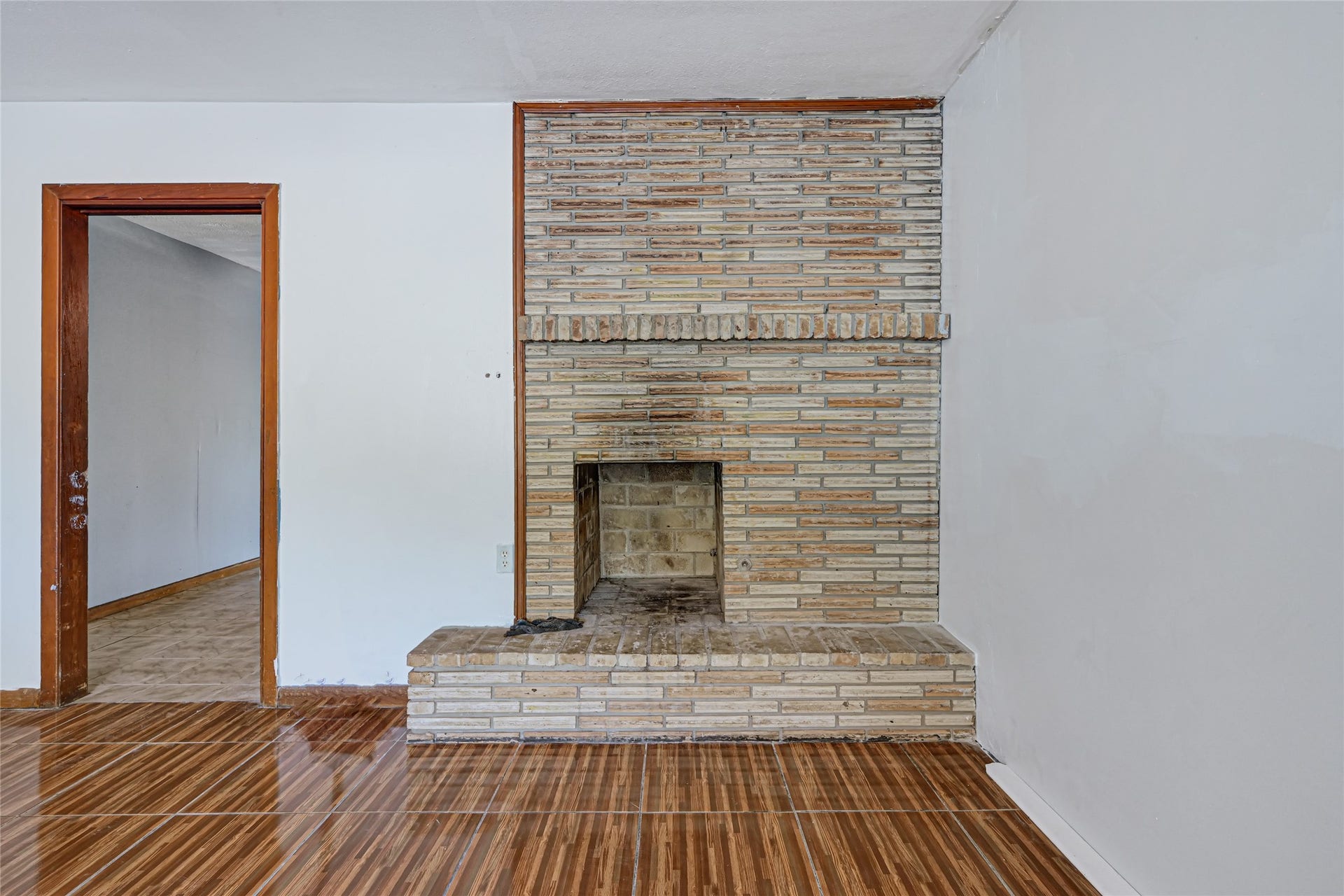 709 Queens Road, Pasadena, TX 77502 709 Queens Road, Pasadena, TX 77502