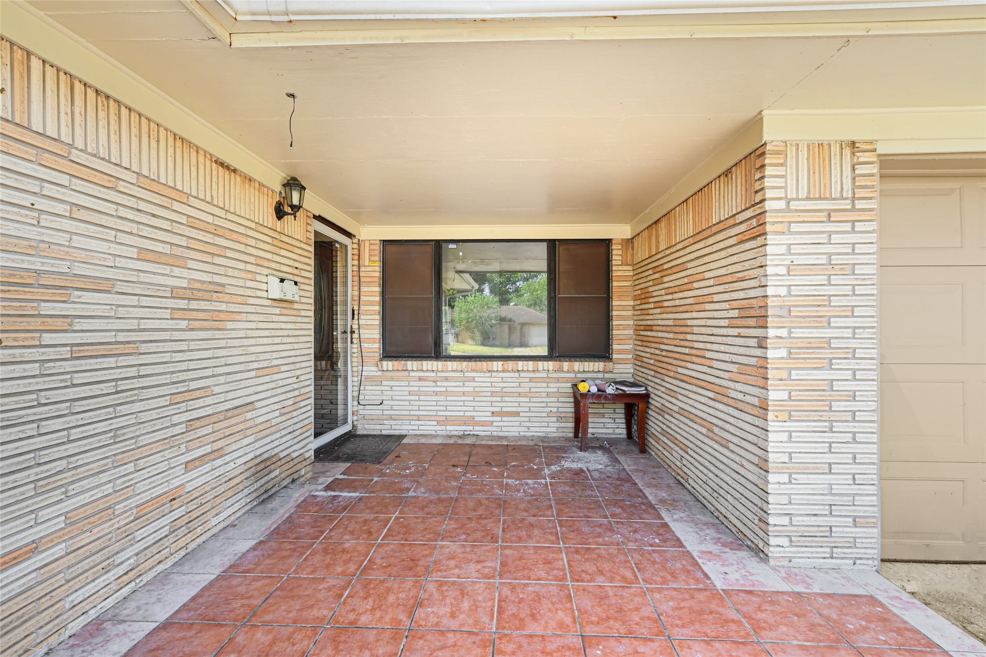 709 Queens Road, Pasadena, TX 77502 709 Queens Road, Pasadena, TX 77502