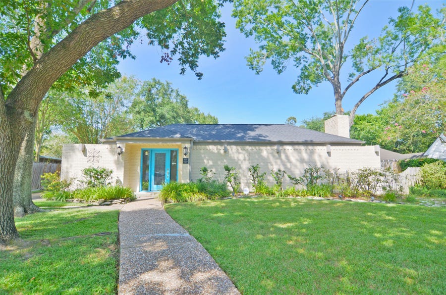 Property photo for 4247 Crownwood Drive, Seabrook, TX