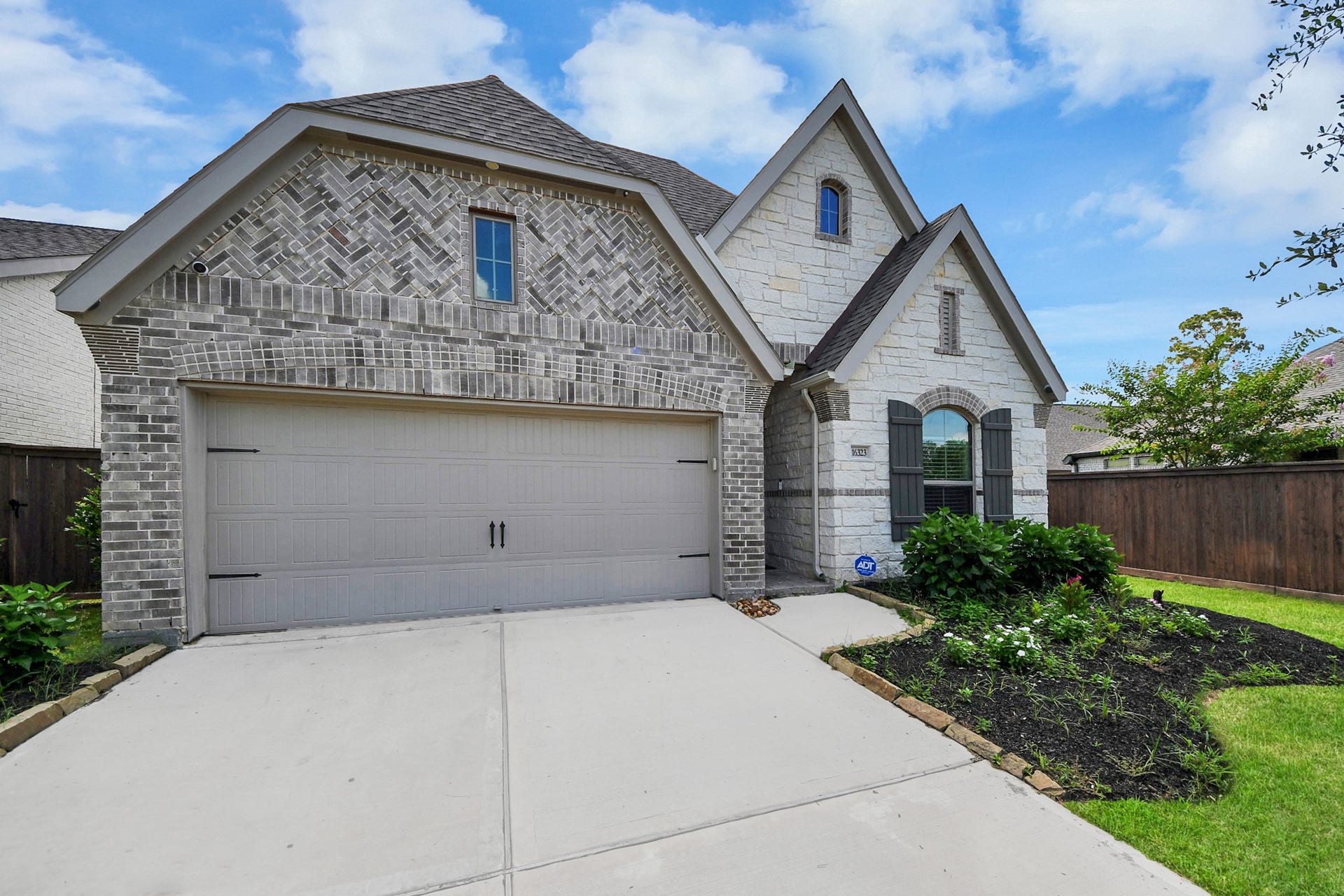 16323 Tulipan Spring Trail, Humble, TX 77346 16323 Tulipan Spring Trail, Humble, TX 77346