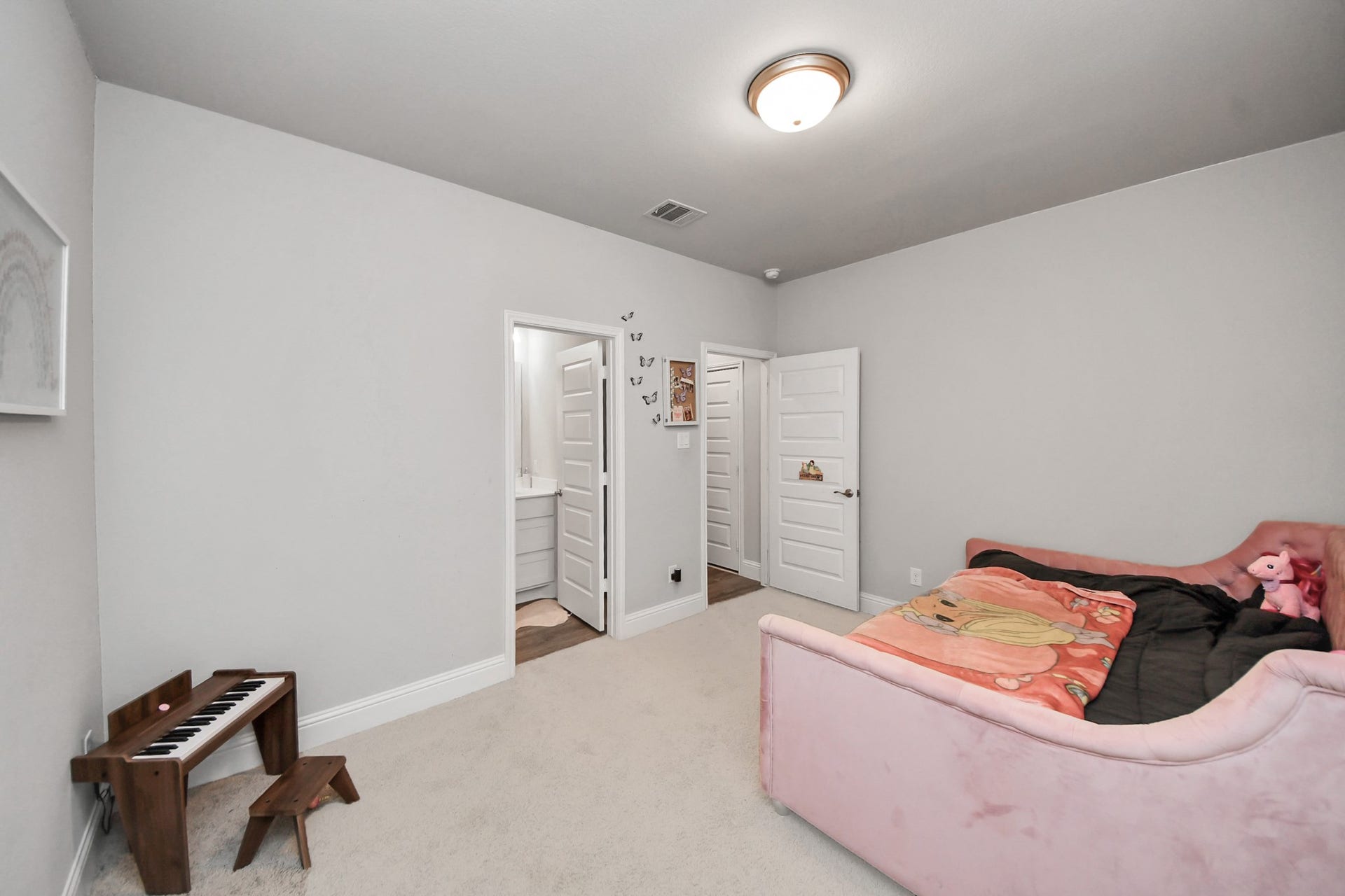 16323 Tulipan Spring Trail, Humble, TX 77346 16323 Tulipan Spring Trail, Humble, TX 77346
