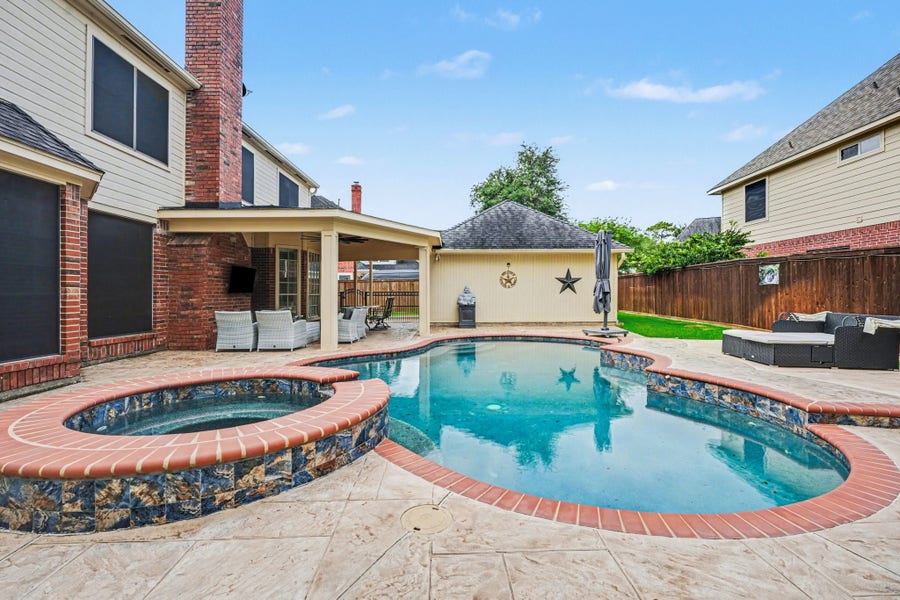 Property photo for 2515 Masters Drive, League City, TX