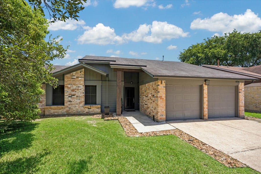 Property photo for 8714 Parkcrest Forest Drive, Houston, TX