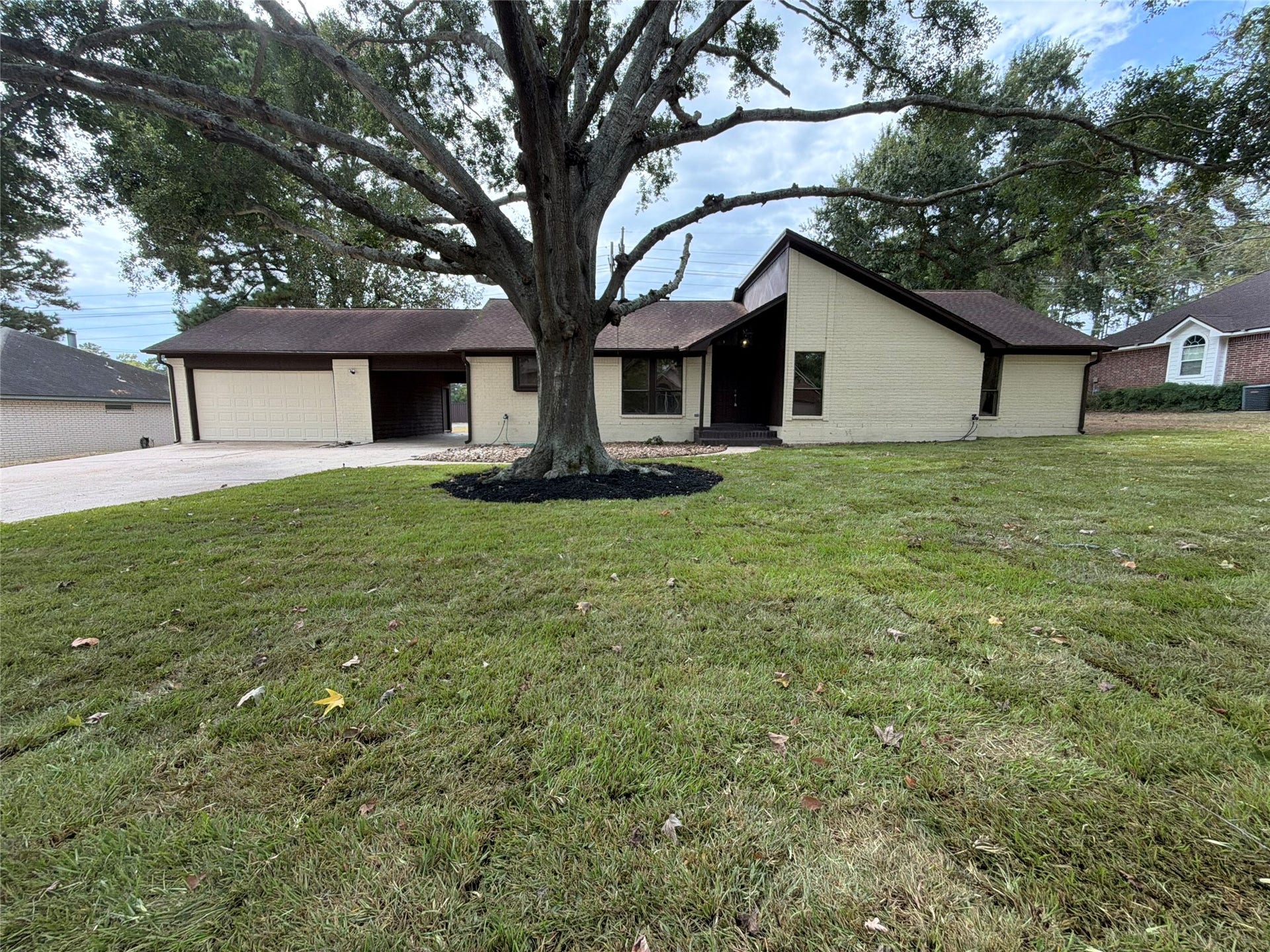 63 April Wind Drive S, Conroe, TX 77356 63 April Wind Drive S, Conroe, TX 77356